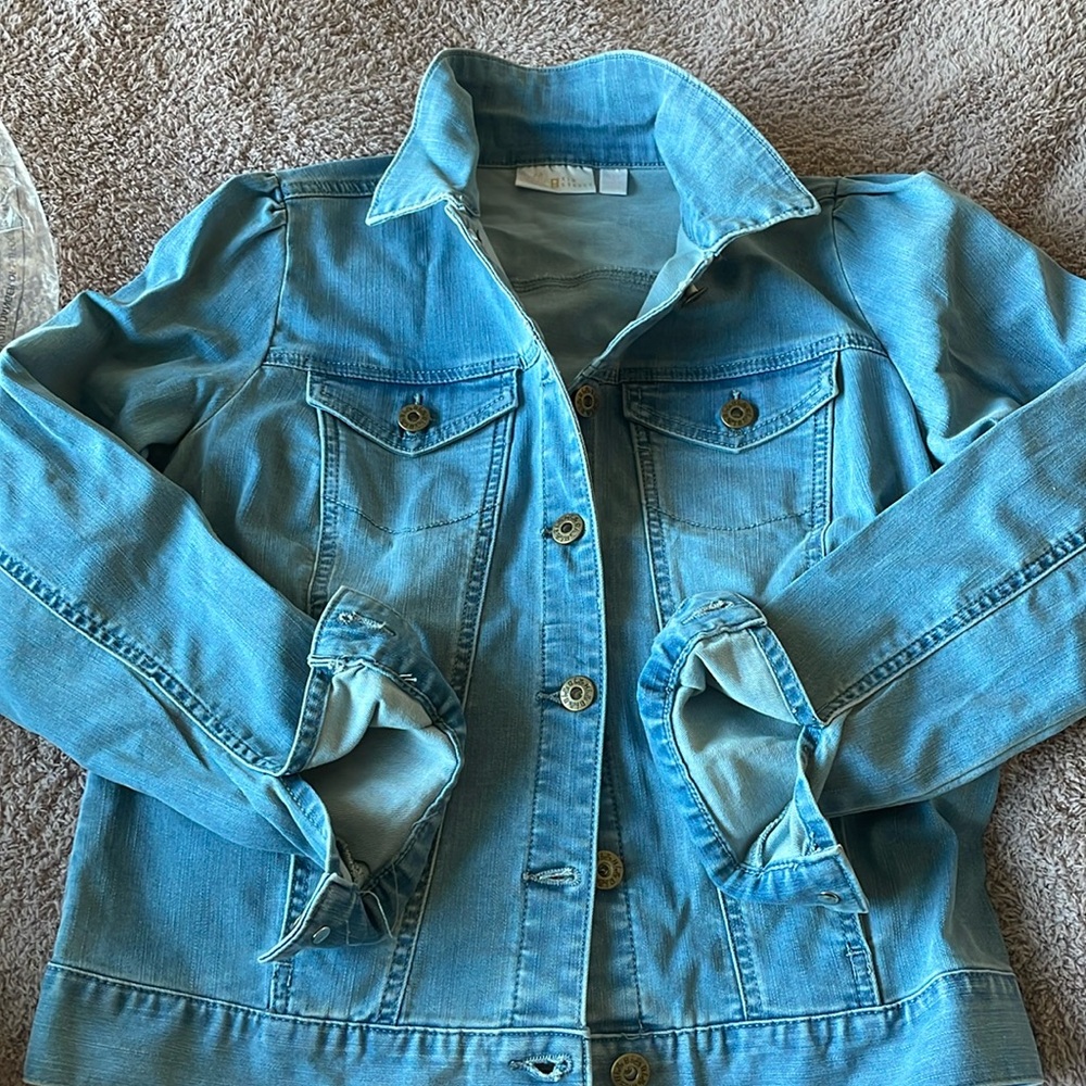 New Puff Sleeve Stretch Denim Jacket in XXS in Vintage Light Wash